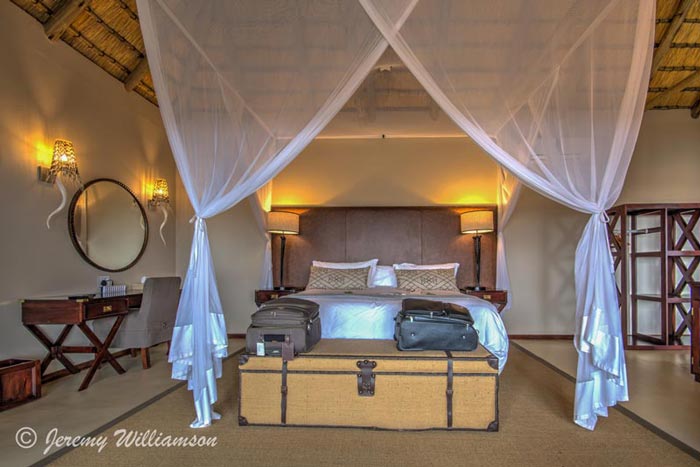 South Africa Safari Luxury Suite Umzolozolo Private Safari Lodge Nambiti Private Game Reserve KwaZulu-Natal