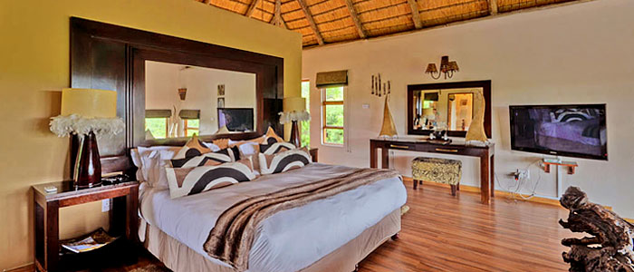 Luxury Lodge Presidential Suite Umzolozolo Private Safari Lodge Nambiti Private Game Reserve KwaZulu-Natal South Africa