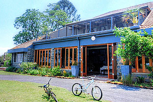 Cheetah Ridge Lodge, a Self Catering Bush Lodge in the Nambiti Private Game Reserve Cheetah Ridge Lodge Nambiti Private Game Reserve African Safari Accommodation Bookings
