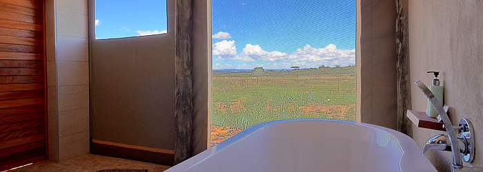 Ndaka Safari Lodge Nambiti Bathroom Bath Suite Luxury Safari Vacation Bookings Tented Safari Nambiti Private Game Reserve